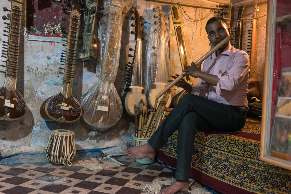 Travel pictures of Varinasi India people, places and things during VPD Workshop 2017 with Maciej Dakowicz by mcmessner Mary Catherine Messner.