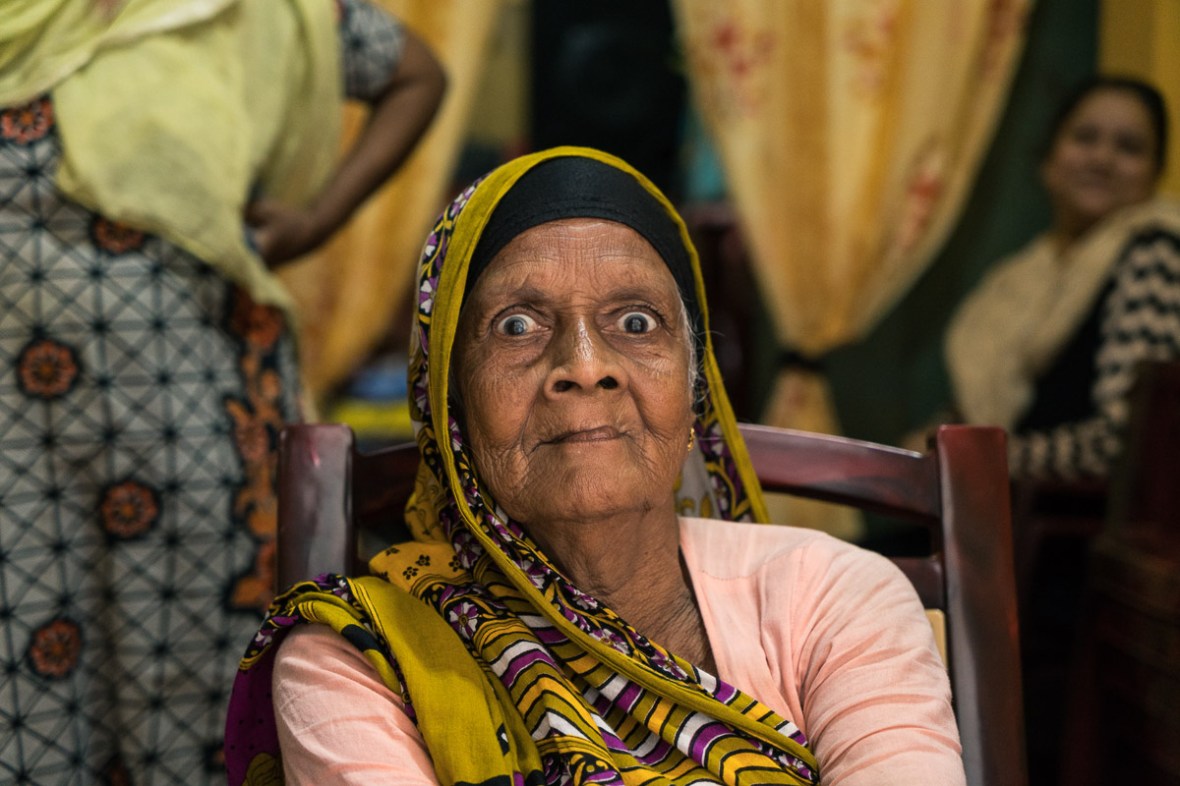 Street and travel photography of Colombo Sri Lanka taken by mcmessner Mary Catherine Messner.