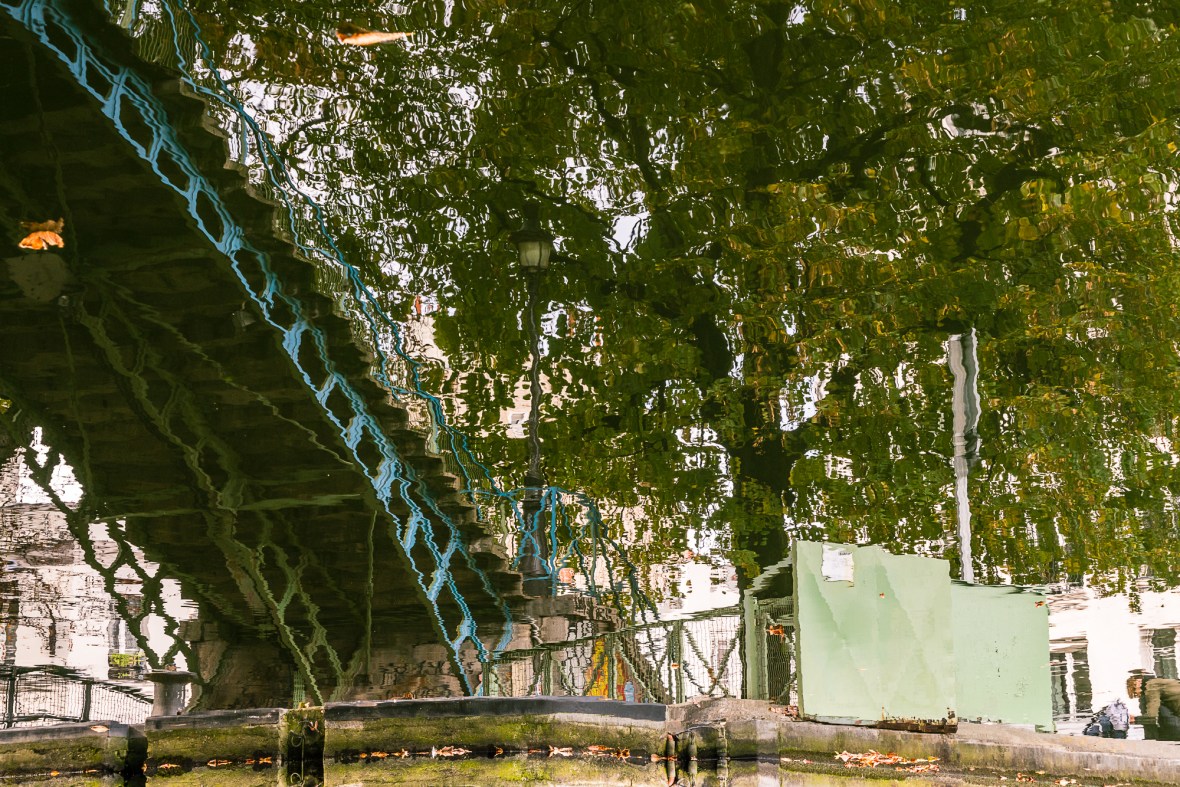 Travel and street pictures of Paris, France people, places and things made by mcmessner Mary Catherine Messner.