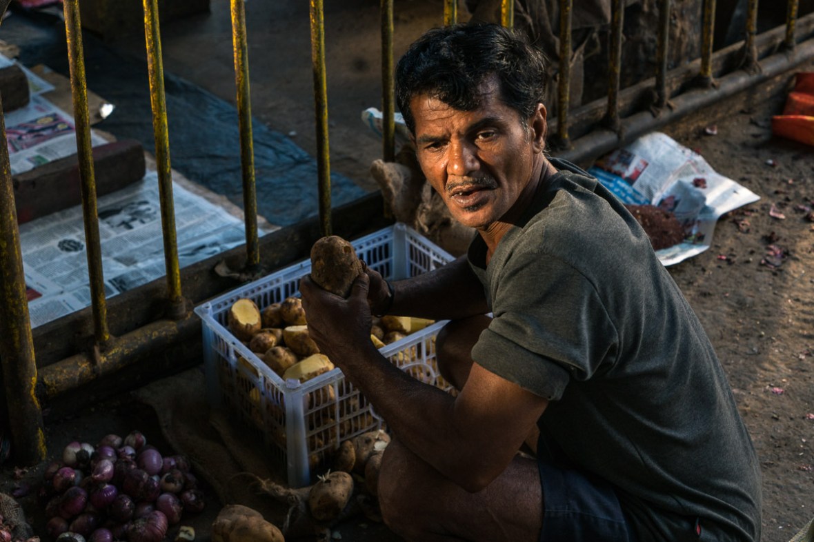 Street and travel photography of Colombo Sri Lanka taken by mcmessner Mary Catherine Messner.