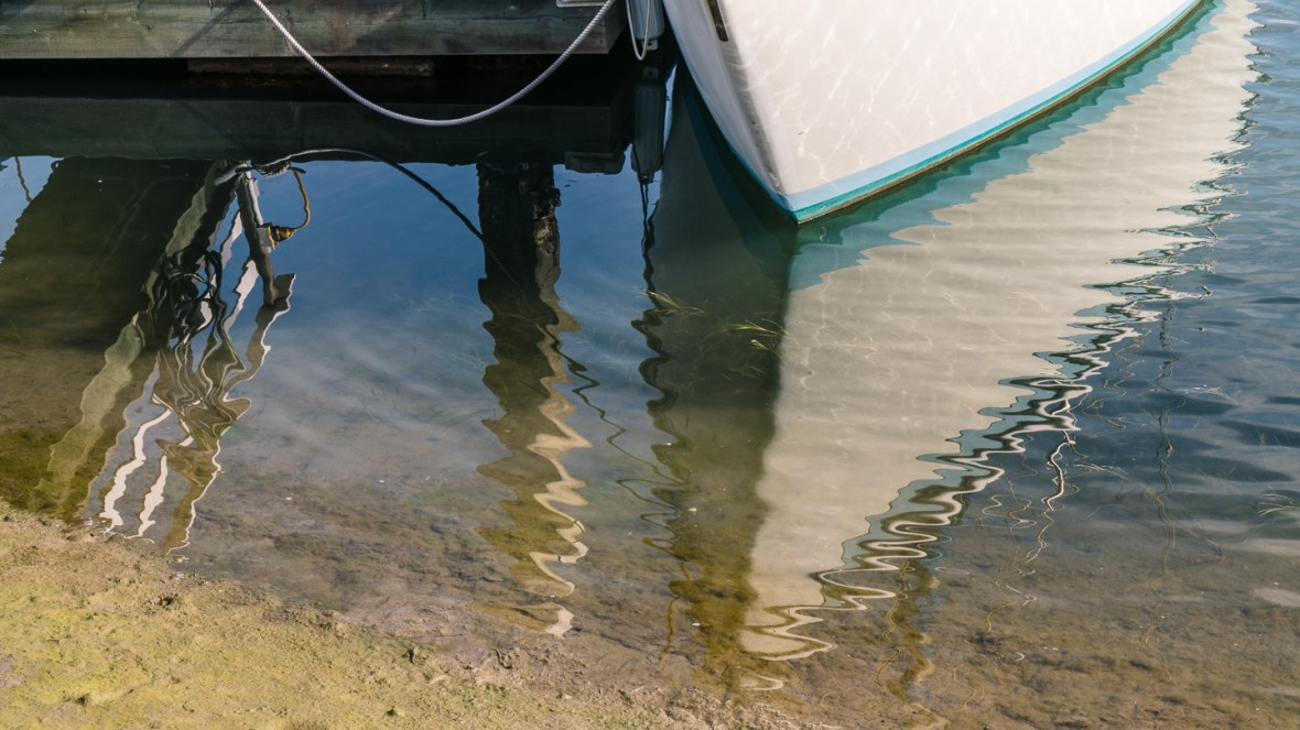 Street and travel photographs of Balboa Island California taken by Mary Catherine Messner for mctravelpics.com.
