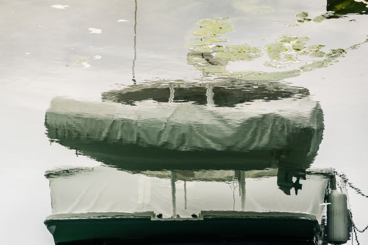 Street and travel photographs of Balboa Island California taken by Mary Catherine Messner for mctravelpics.com.