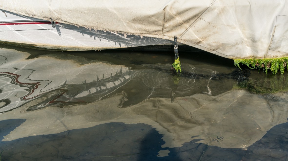 Street and travel photographs of Balboa Island California taken by Mary Catherine Messner for mctravelpics.com.
