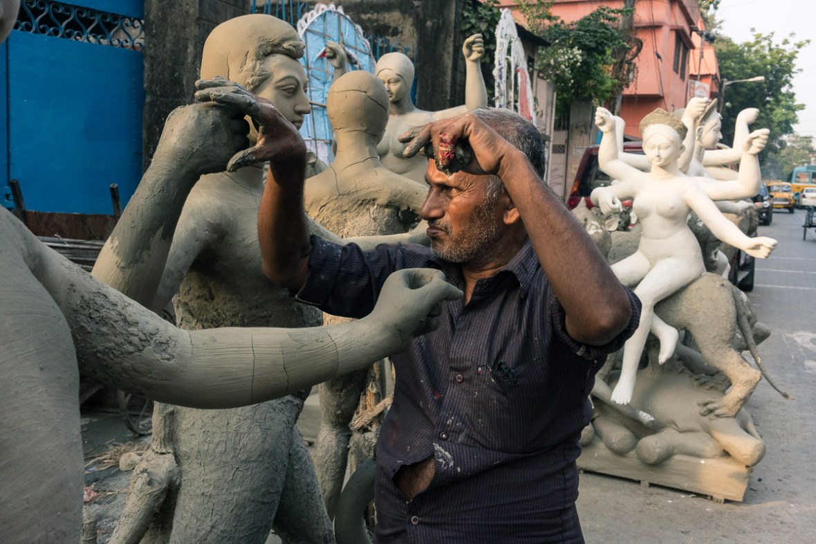 Street and travel photographs of Kolkata India taken by Mary Catherine Messner for mctravelpics.com.