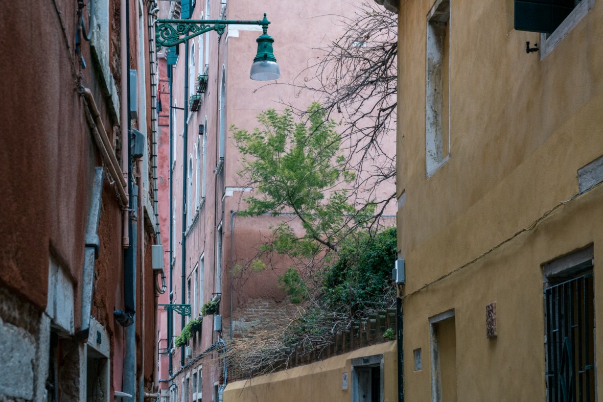 Street and travel photographs of Venice Italy taken by Mary Catherine Messner for mctravelpics.com.