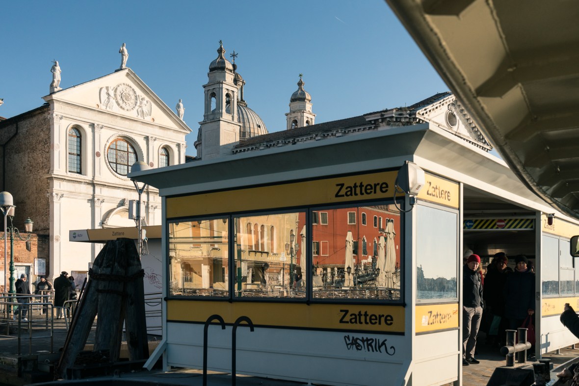 Street and travel photographs of Venice Italy taken by Mary Catherine Messner for mctravelpics.com.