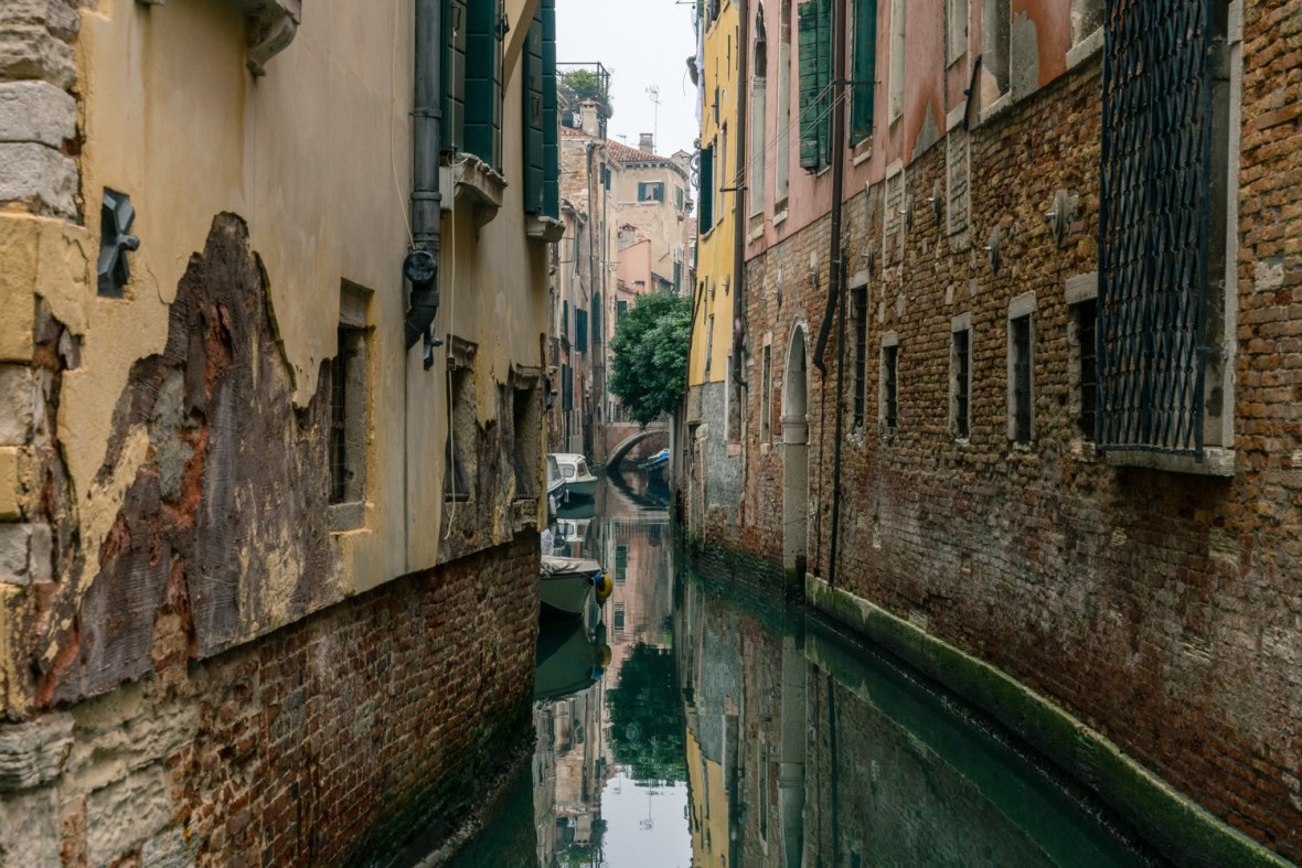 Street and travel photographs of Venice Italy taken by Mary Catherine Messner for mctravelpics.com.