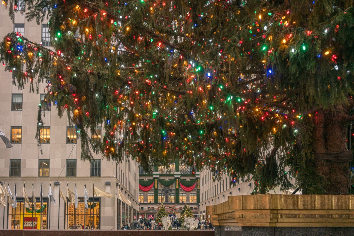 Street and travel photographs of New York City taken by Mary Catherine Messner for mctravelpics.com.