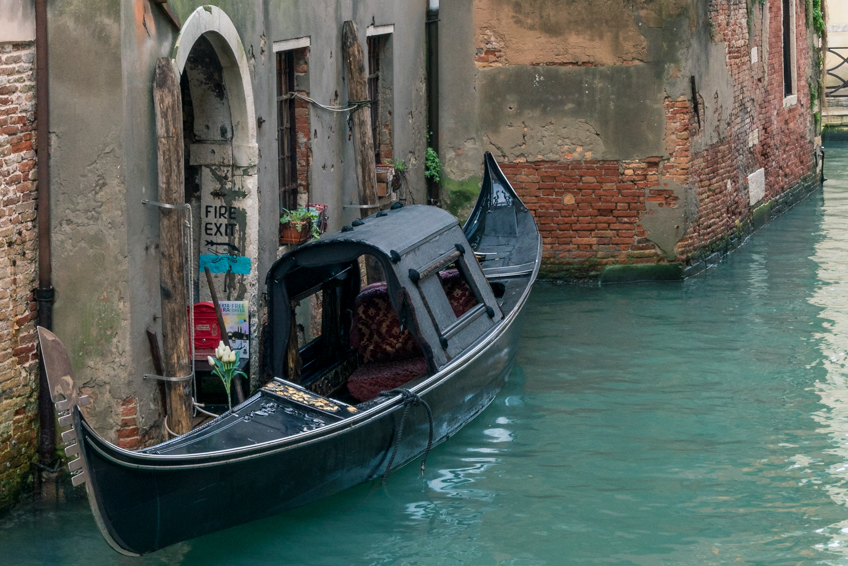 Street and travel photographs of Venice Italy taken by Mary Catherine Messner for mctravelpics.com.