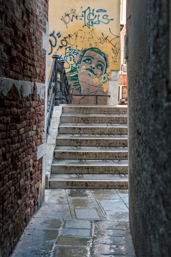 Street and travel photographs of Venice Italy taken by Mary Catherine Messner for mctravelpics.com.