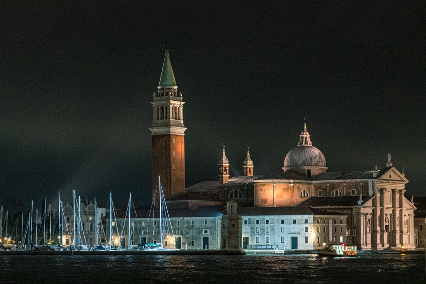 Street and travel photographs of Venice Italy taken by Mary Catherine Messner for mctravelpics.com.