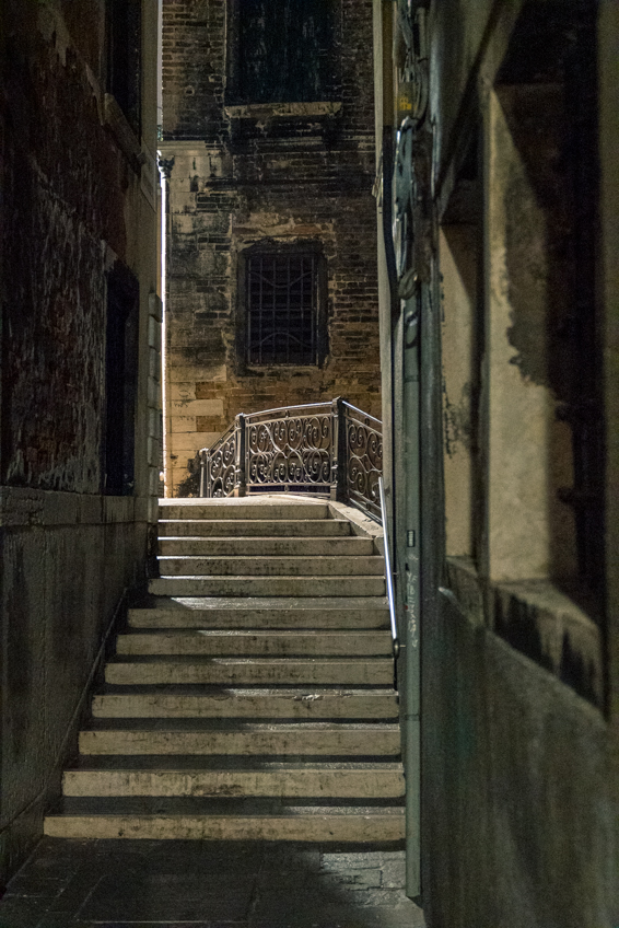 Street and travel photographs of Venice Italy taken by Mary Catherine Messner for mctravelpics.com.