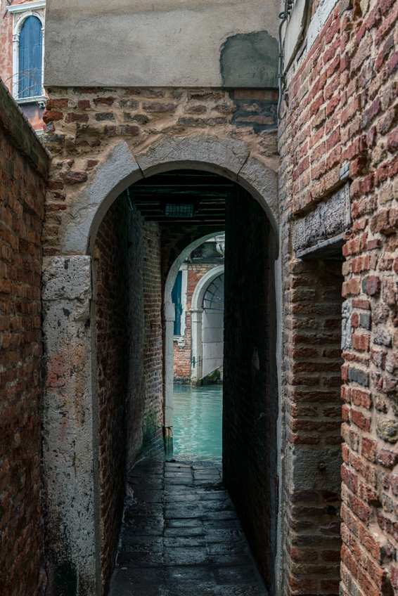 Street and travel photographs of Venice Italy taken by Mary Catherine Messner for mctravelpics.com.