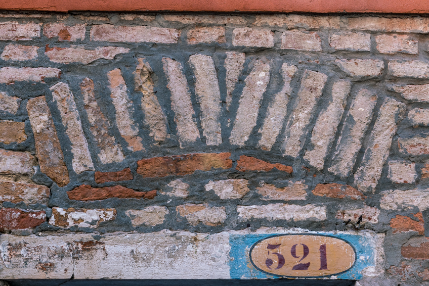 Street and travel photographs of Venice Italy taken by Mary Catherine Messner for mctravelpics.com.