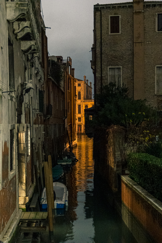 Street and travel photographs of Venice Italy taken by Mary Catherine Messner for mctravelpics.com.