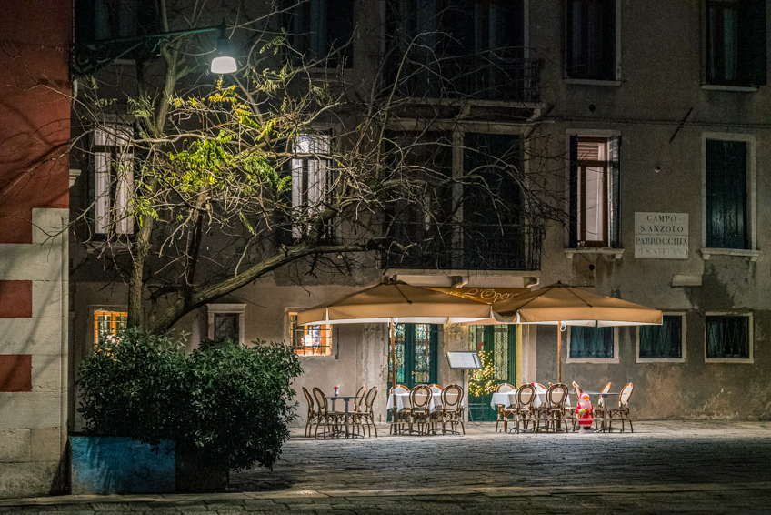 Street and travel photographs of Venice Italy taken by Mary Catherine Messner for mctravelpics.com.