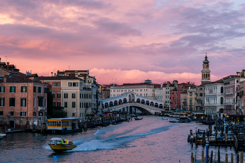 Street and travel photographs of Venice Italy taken by Mary Catherine Messner for mctravelpics.com.