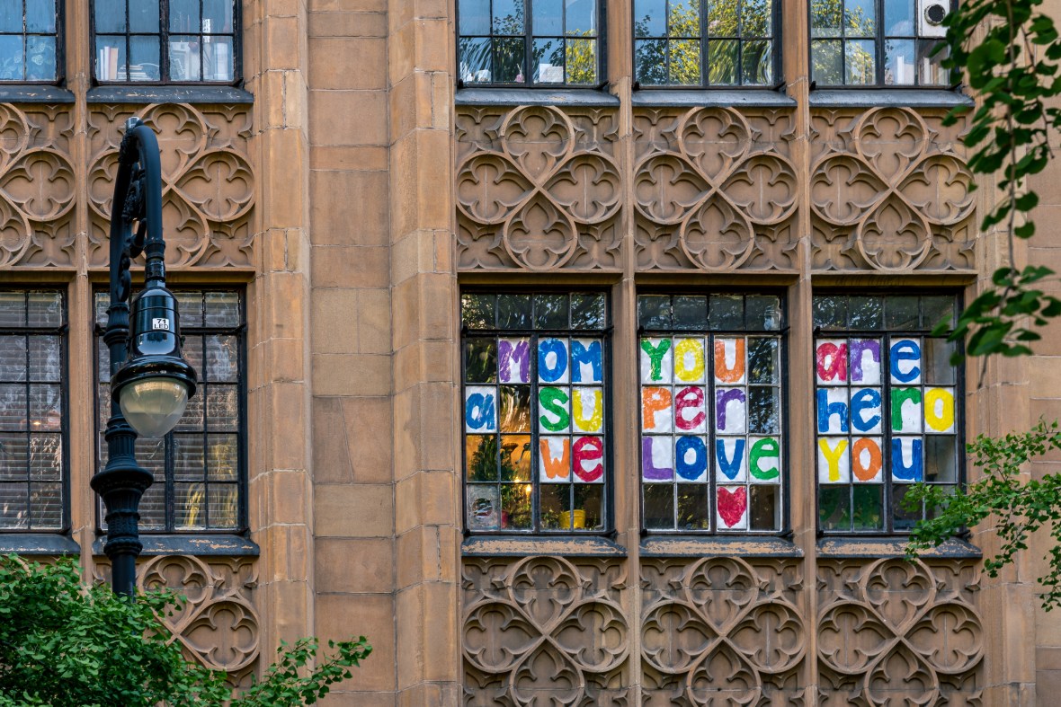 Street and travel photographs of flowers and April Showers taken by Mary Catherine Messner for mctravelpics.com.