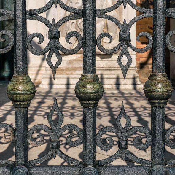Travel and street photography of Venice or Venezia, Italy made by New York photographer Mary Catherine Messner (mcmessner).