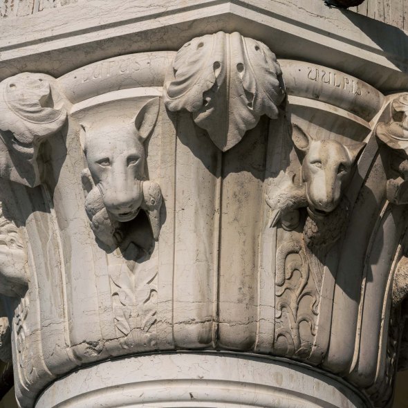 Travel and street photography of Venice or Venezia, Italy made by New York photographer Mary Catherine Messner (mcmessner).
