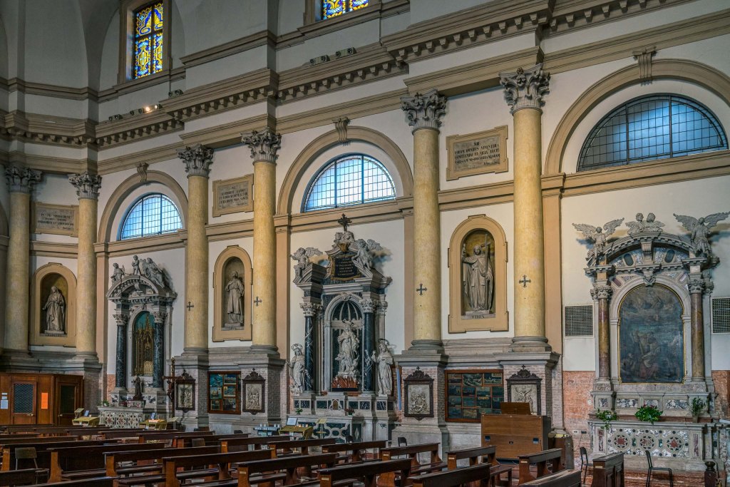 Travel and street photography of Chioggia, Veneto, Italy made by New York photographer Mary Catherine Messner (mcmessner).