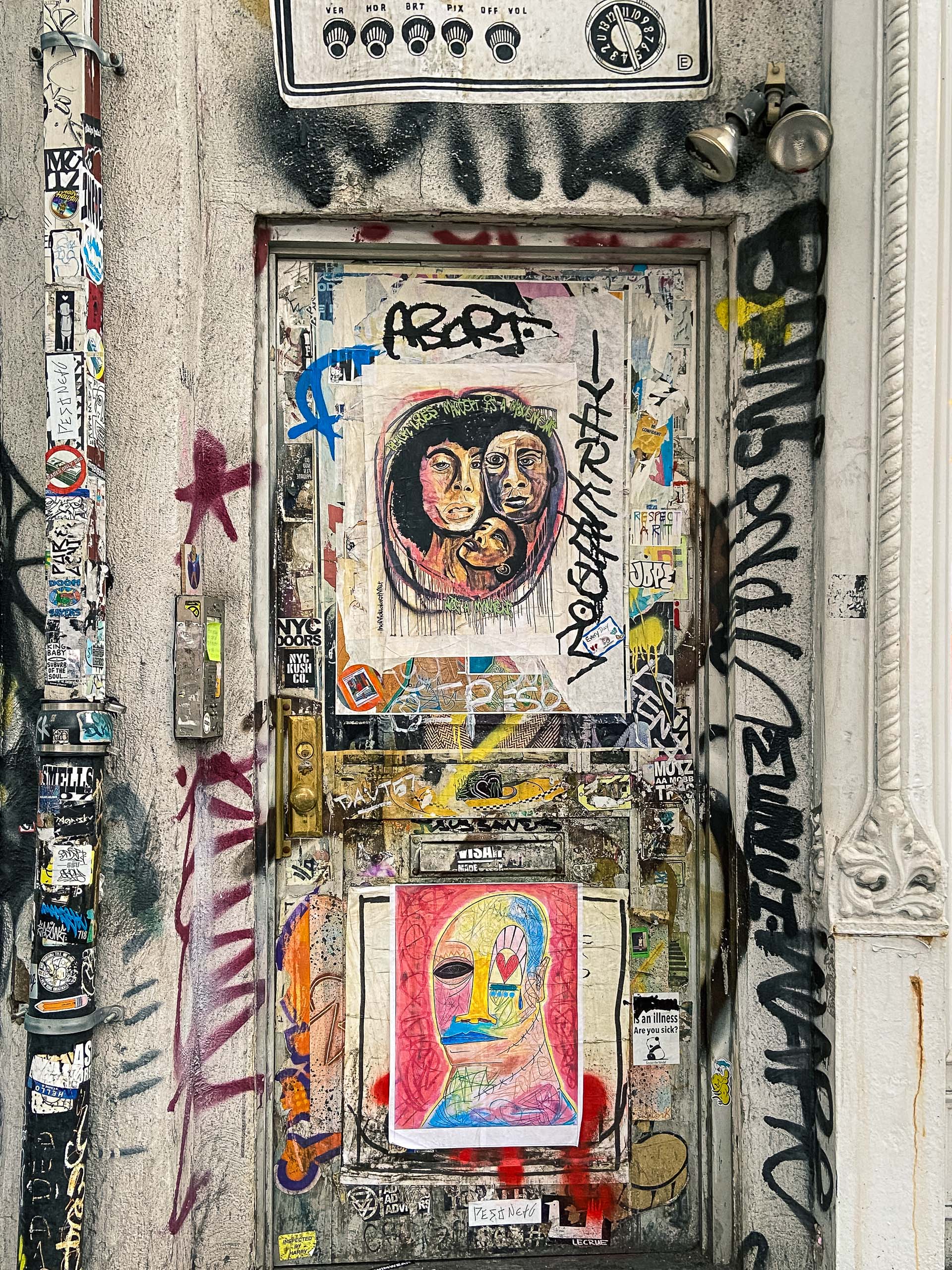 Travel and street photography of New York City, New York, USA made by New York photographer Mary Catherine Messner (mcmessner).