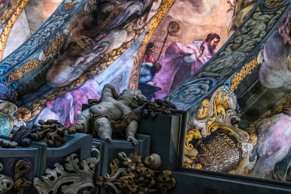 Travel and street photography of Valencia Spain made by New York photographer Mary Catherine Messner (mcmessner).