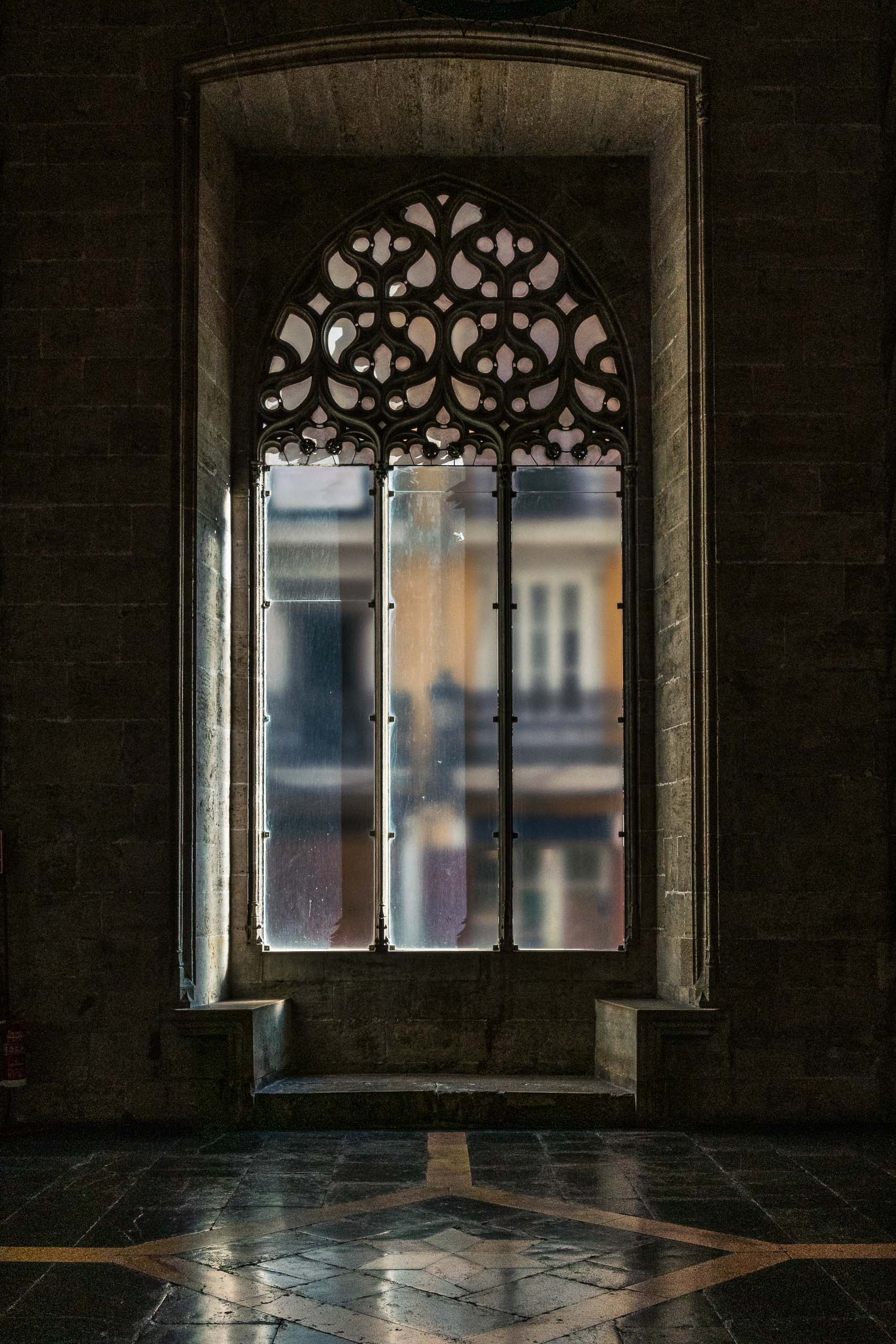 Travel and street photography of Valencia Spain made by New York photographer Mary Catherine Messner (mcmessner).