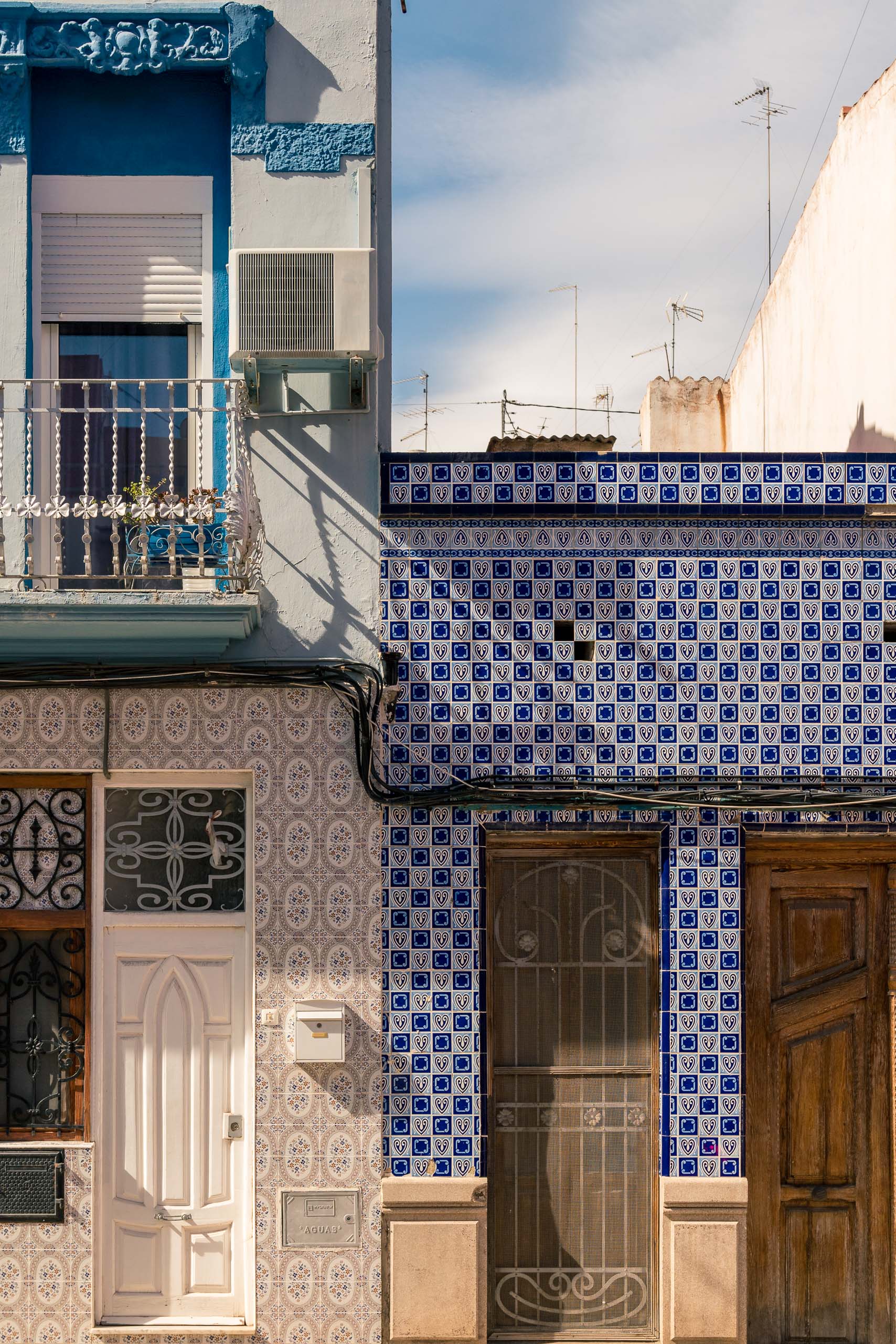 Travel and street photography of Valencia Spain made by New York photographer Mary Catherine Messner (mcmessner).