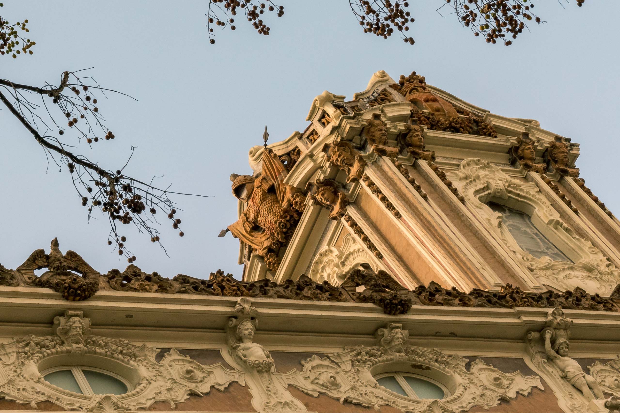 Travel and street photography of Valencia Spain made by New York photographer Mary Catherine Messner (mcmessner).