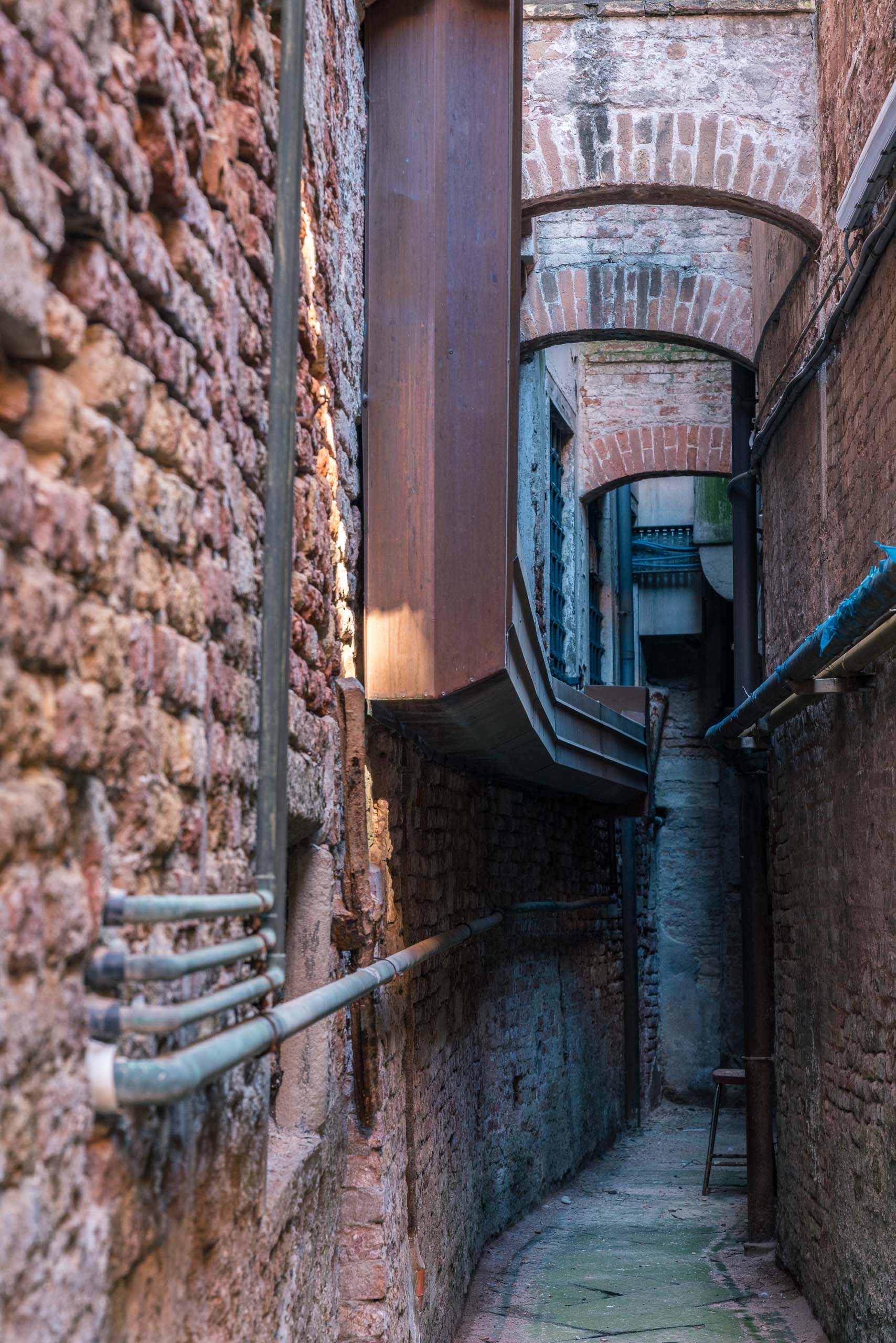 Travel and street photography of Venice Veneto Italy made by New York photographer Mary Catherine Messner (mcmessner).