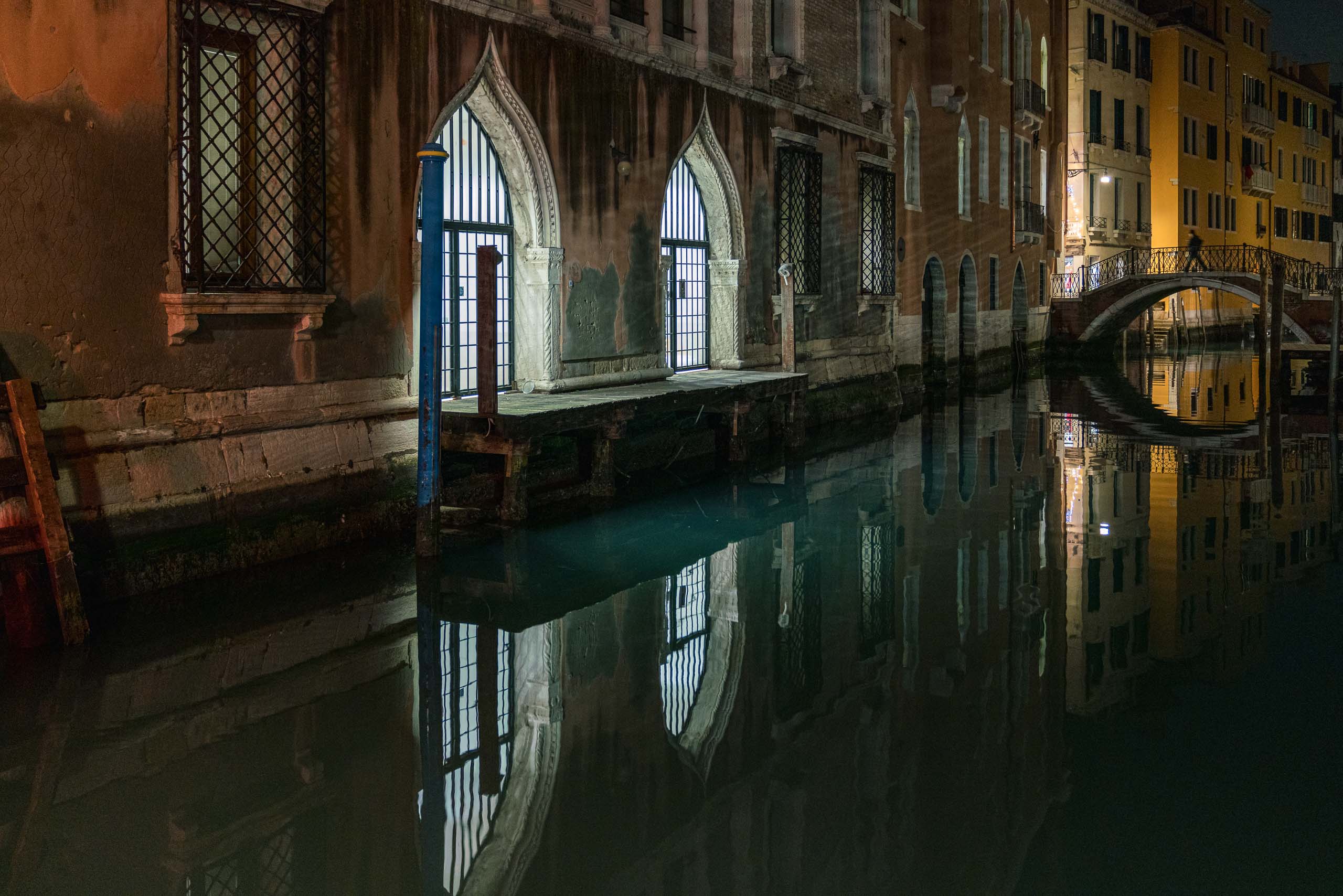 Travel and street photography of Venice Veneto Italy made by New York photographer Mary Catherine Messner (mcmessner).