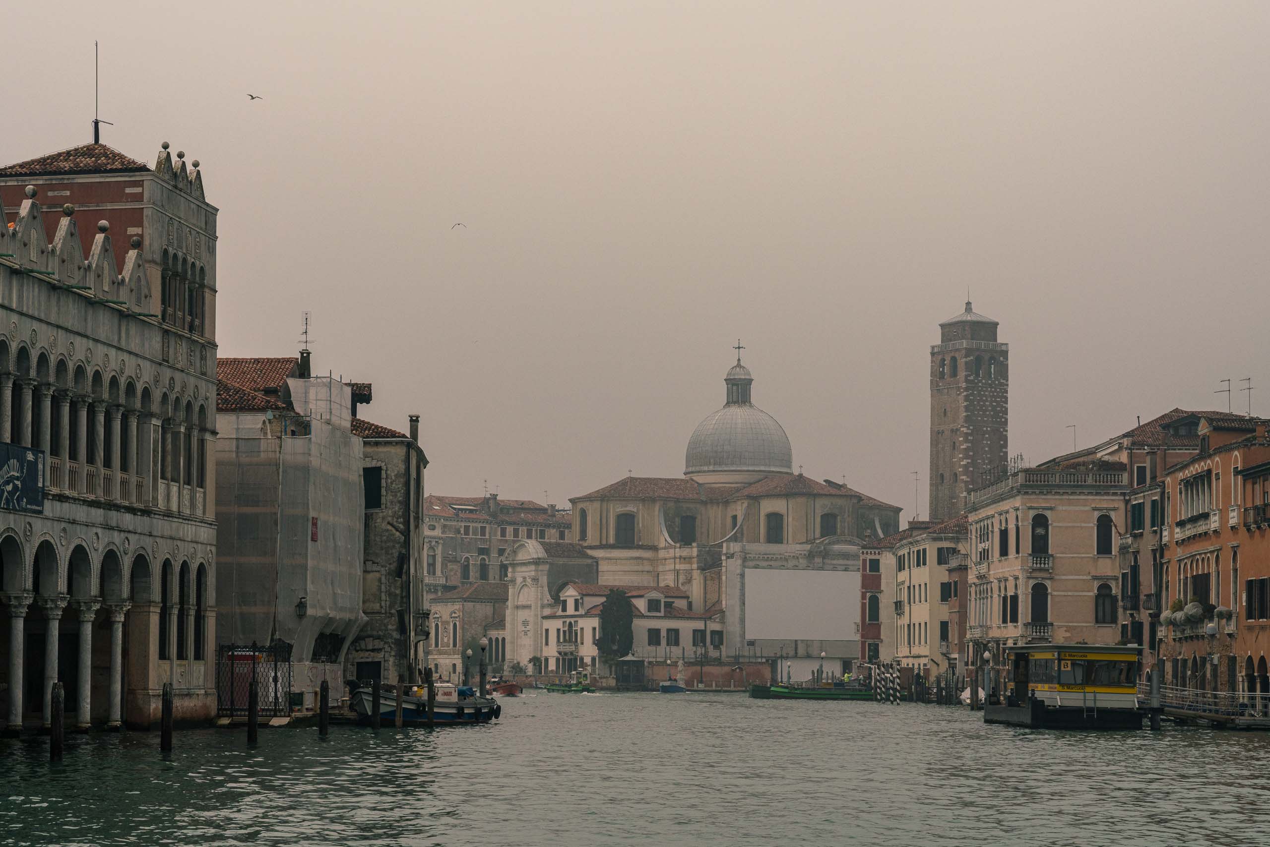 Travel and street photography of Venice Veneto Italy made by New York photographer Mary Catherine Messner (mcmessner).