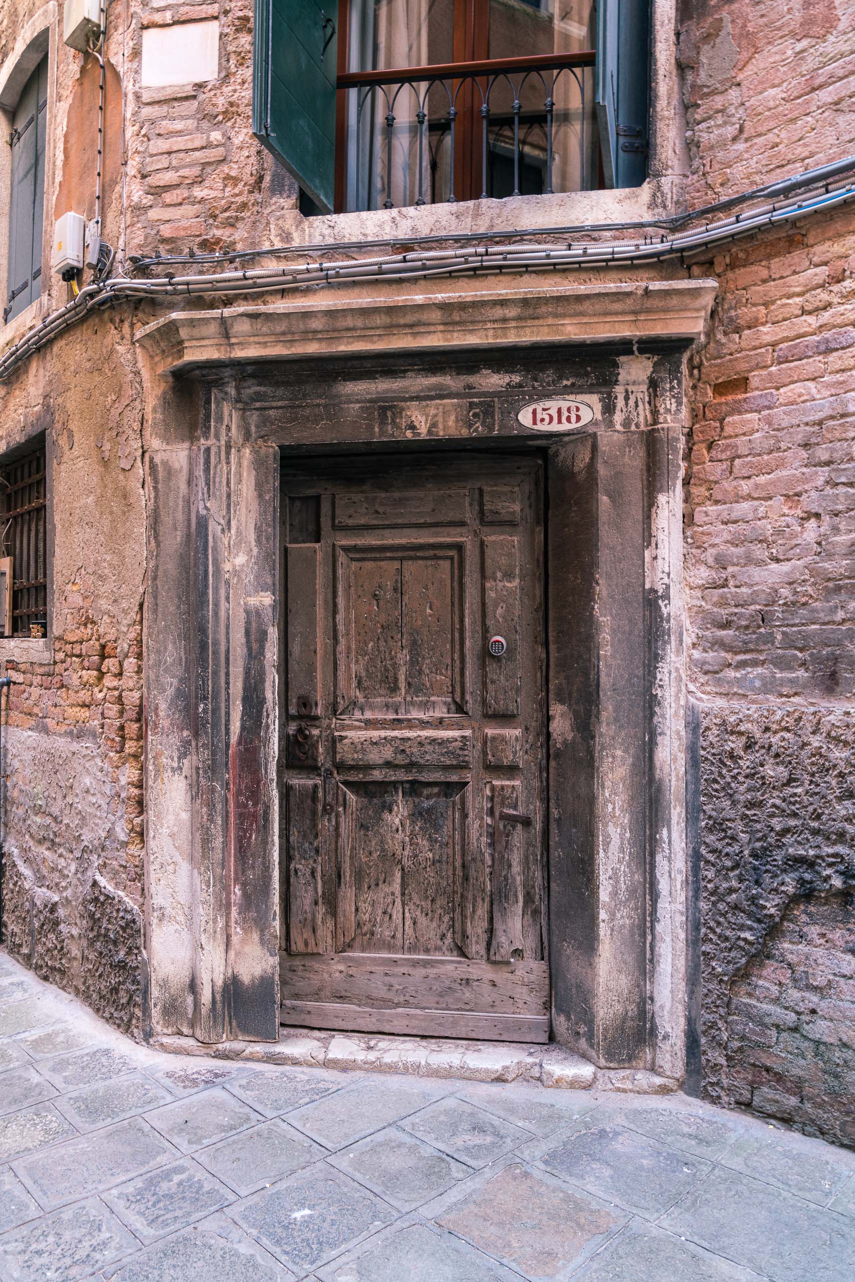 Travel and street photography of Venice Veneto Italy made by New York photographer Mary Catherine Messner (mcmessner).