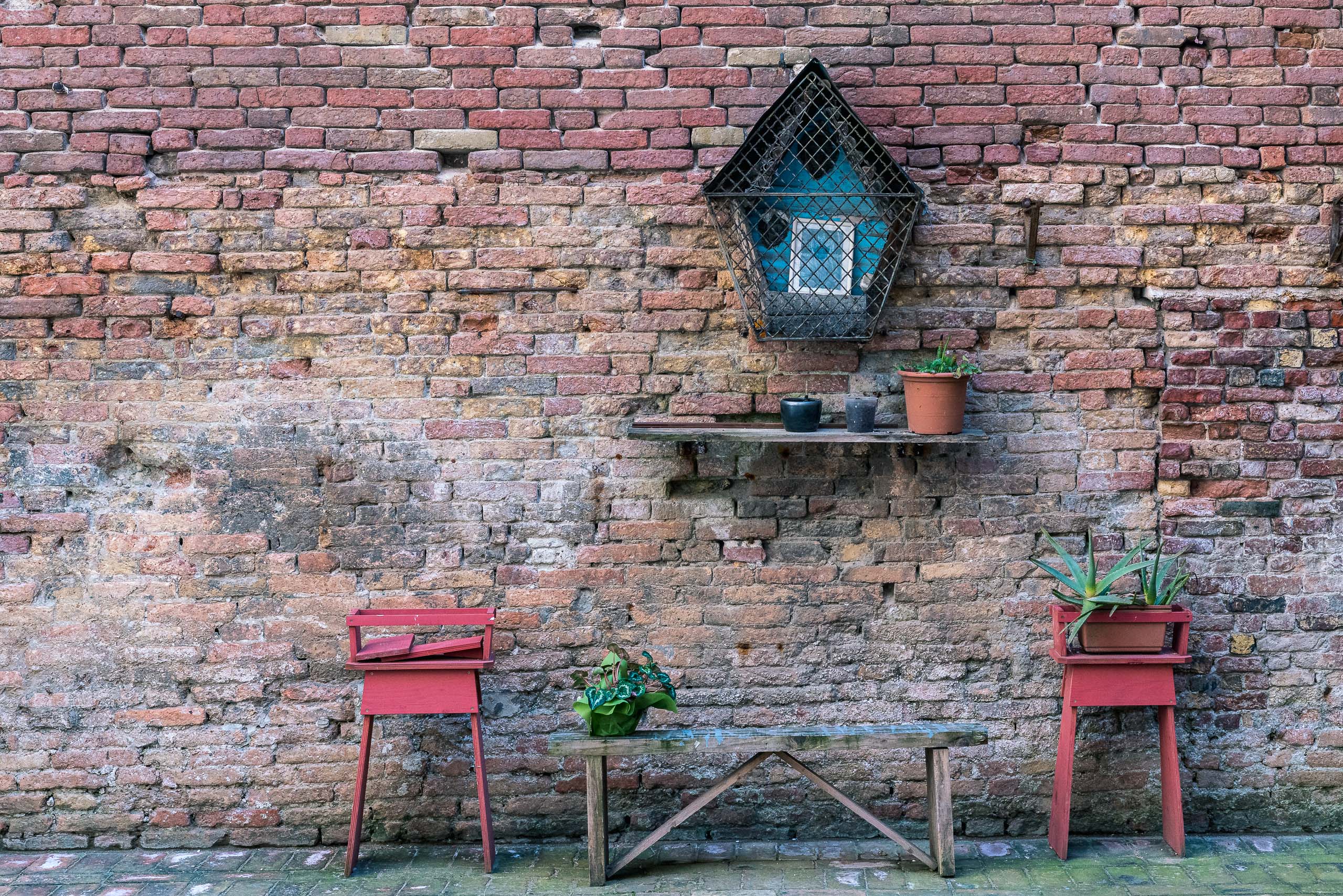 Travel and street photography of Venice Veneto Italy made by New York photographer Mary Catherine Messner (mcmessner).
