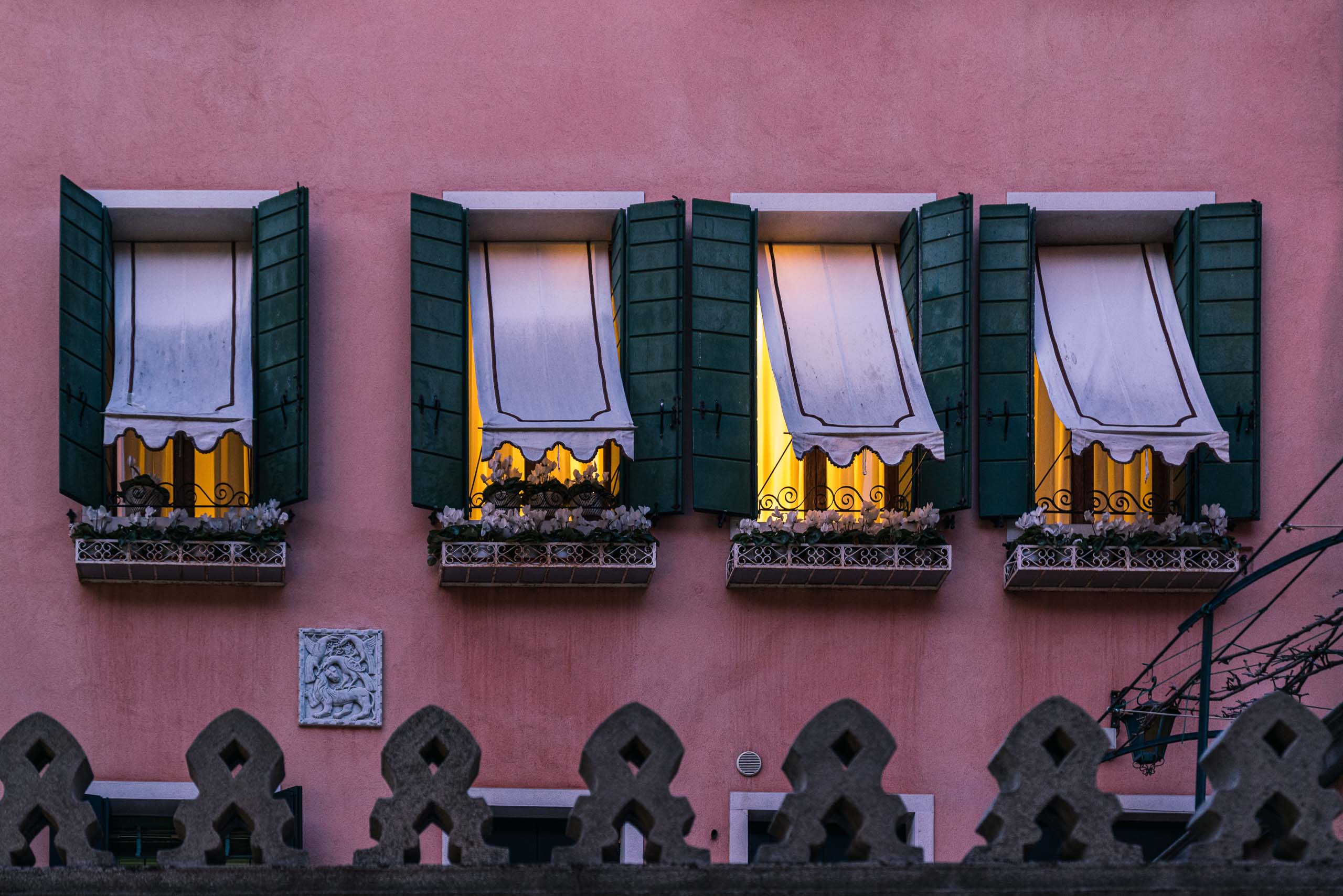 Travel and street photography of Venice Veneto Italy made by New York photographer Mary Catherine Messner (mcmessner).