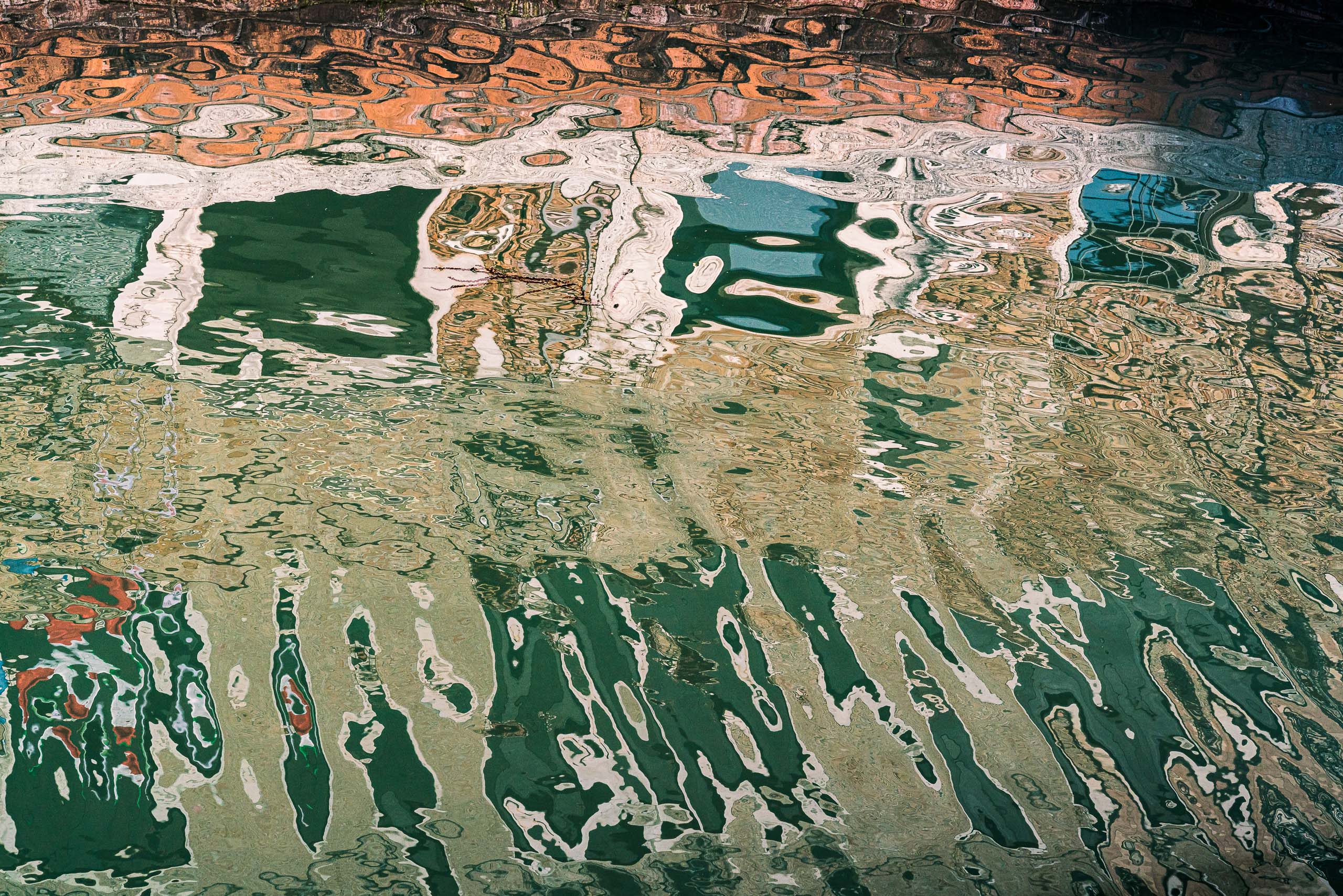 Travel and street photography of Venice Veneto Italy made by New York photographer Mary Catherine Messner (mcmessner).