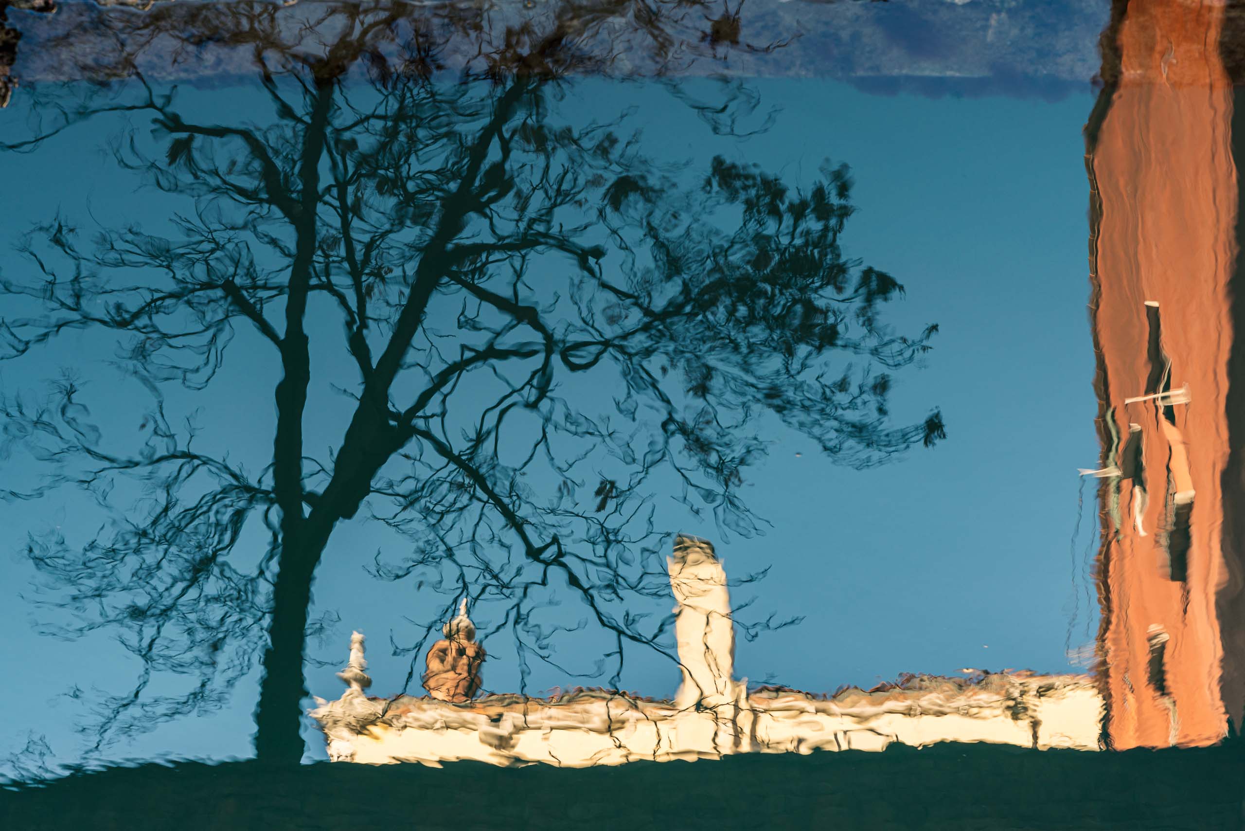 Travel and street photography of Venice Veneto Italy made by New York photographer Mary Catherine Messner (mcmessner).