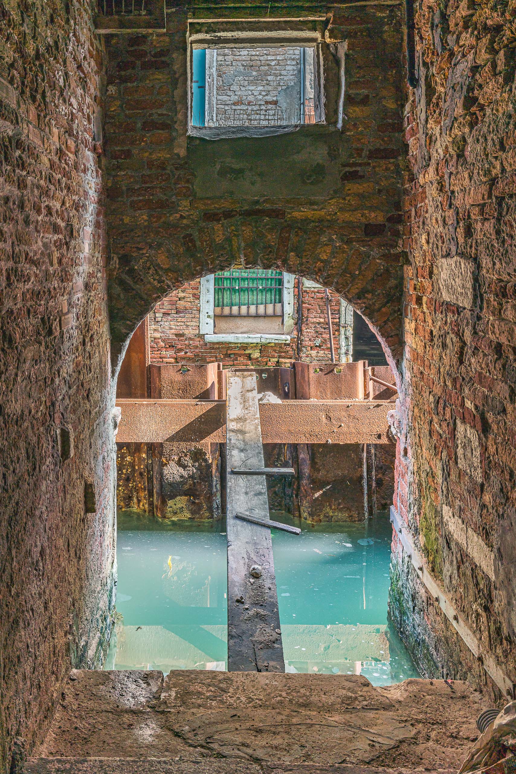 Fine Art and travel photography of the back streets of Venice Veneto Italy made by New York photographer Mary Catherine Messner (mcmessner).