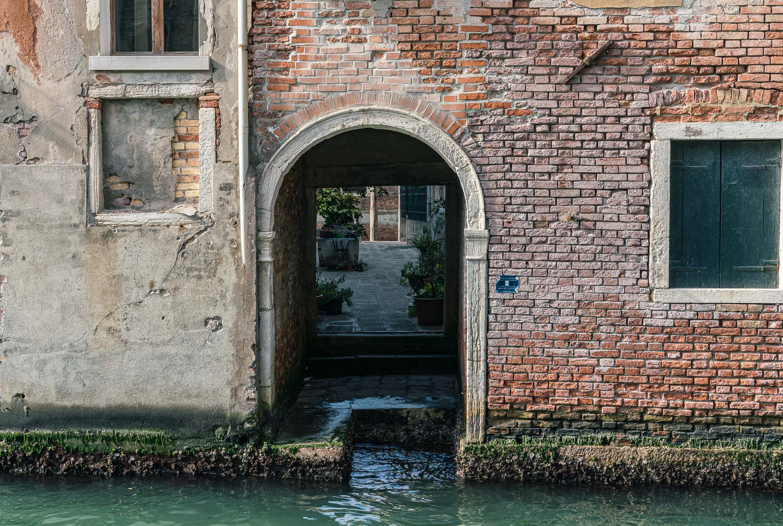 Fine Art and travel photography of the back streets of Venice Veneto Italy made by New York photographer Mary Catherine Messner (mcmessner).