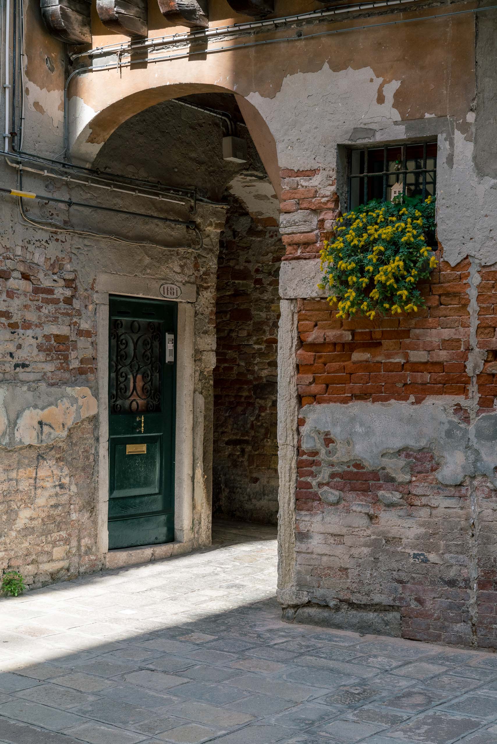Fine Art and travel photography of the back streets of Venice Veneto Italy made by New York photographer Mary Catherine Messner (mcmessner).