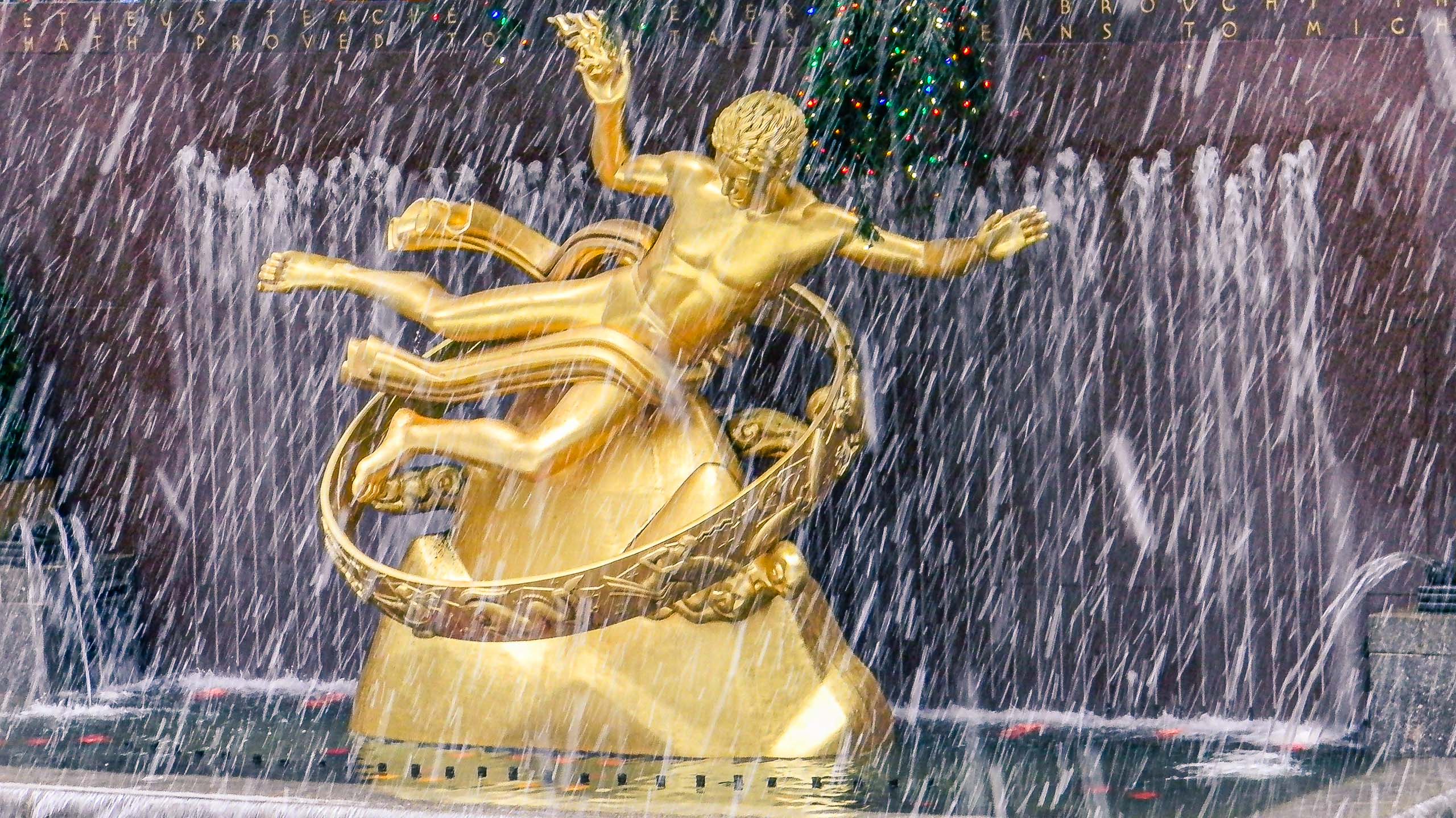 Fine Art and travel photography of Christmas in New York City made by Chicago photographer Mary Catherine Messner (mcmessner).